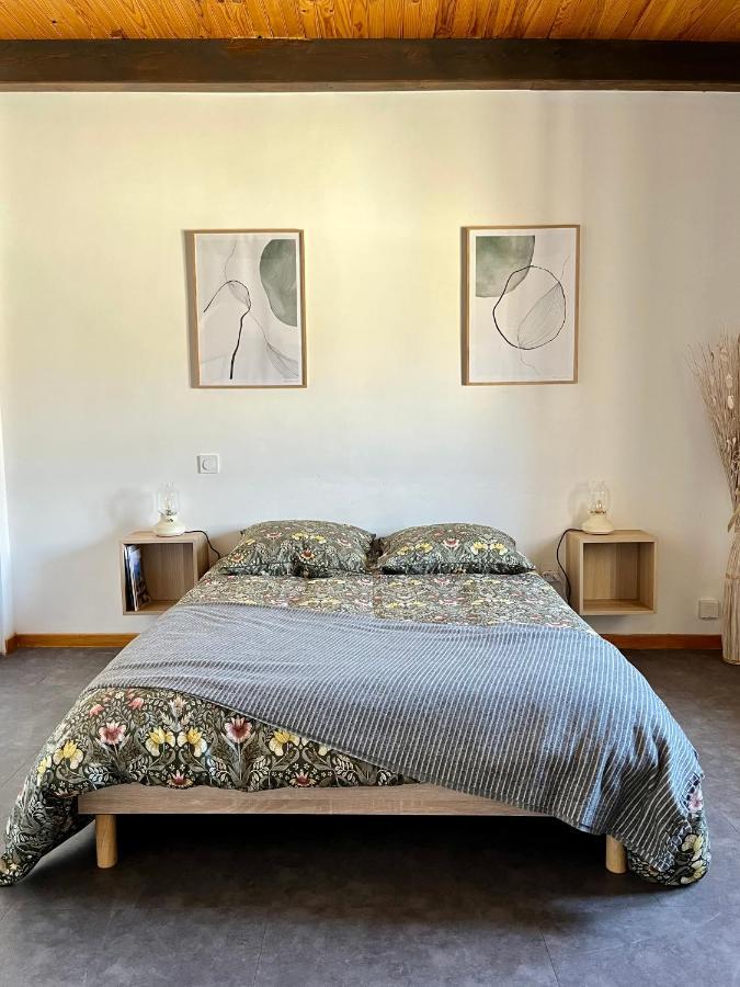 Studio De Charme Au Coeur De Valréas Room photo